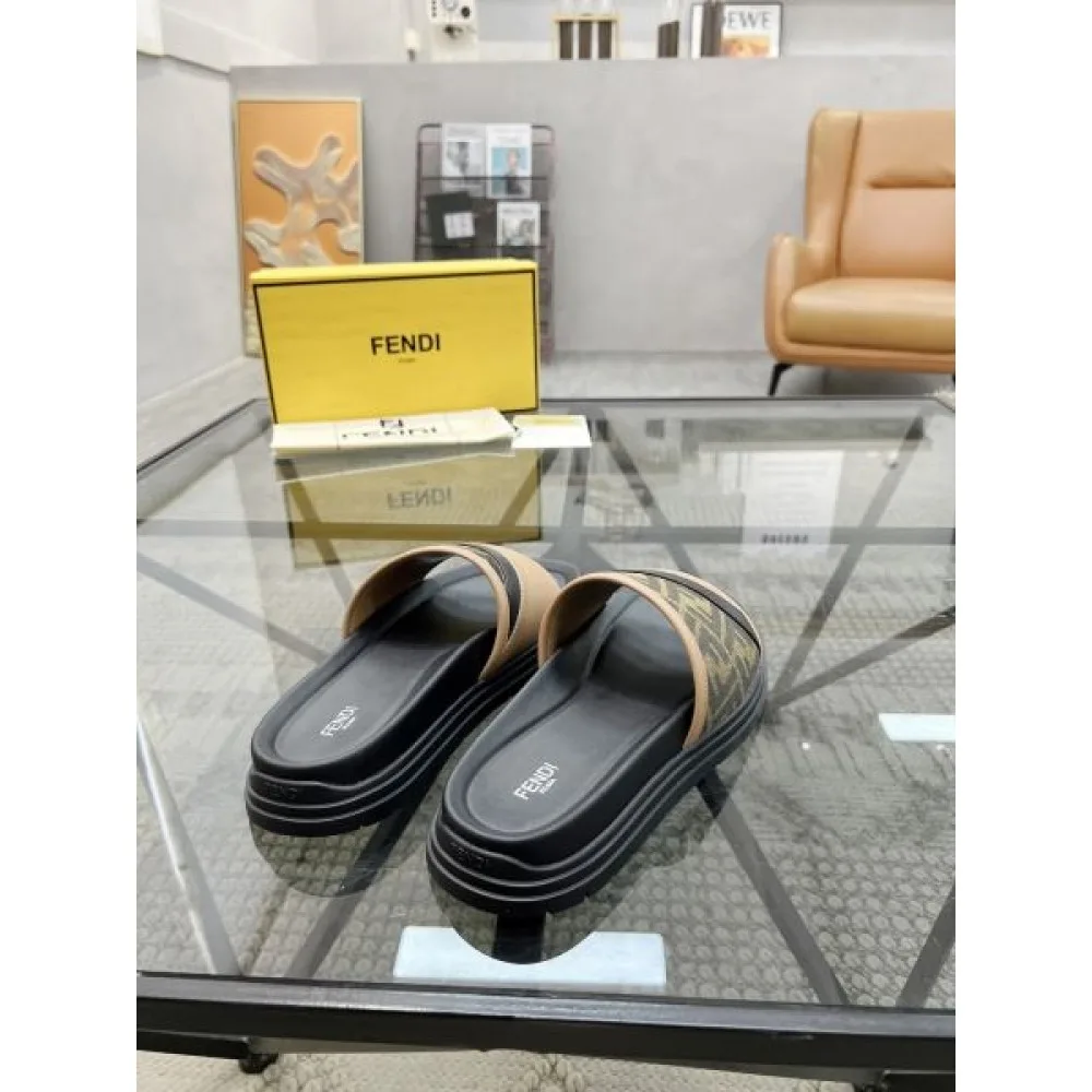FENDI フェンデイ 2025SS トレンドコーデが楽しめ メンズ用 サンダル 商品画像 7