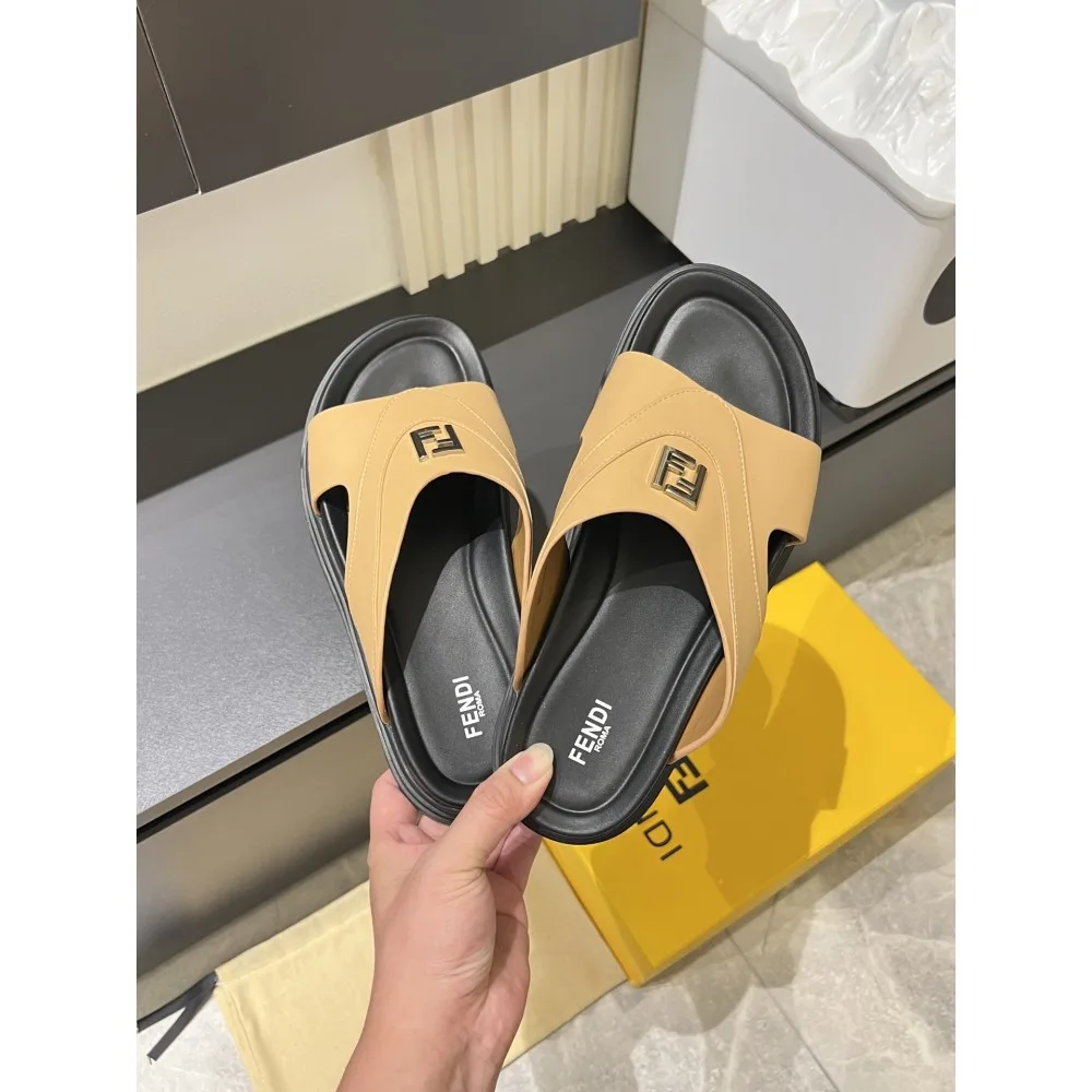 2025SS サンダル FENDI フェンデイ 特に今期の春夏注目 商品画像 7