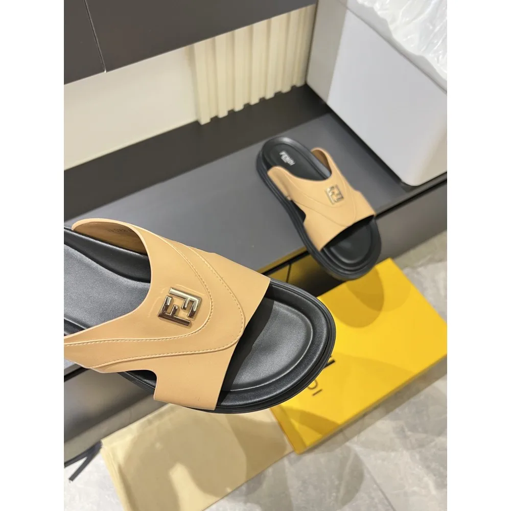 2025SS サンダル FENDI フェンデイ 特に今期の春夏注目 商品画像 8