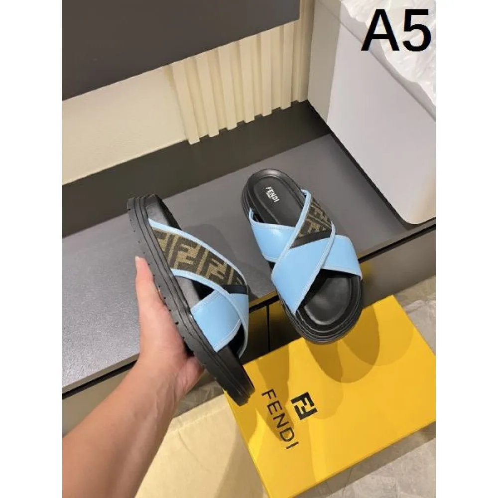 2025SS サンダル FENDI フェンデイ 夏でも快適な着心地 商品画像 5