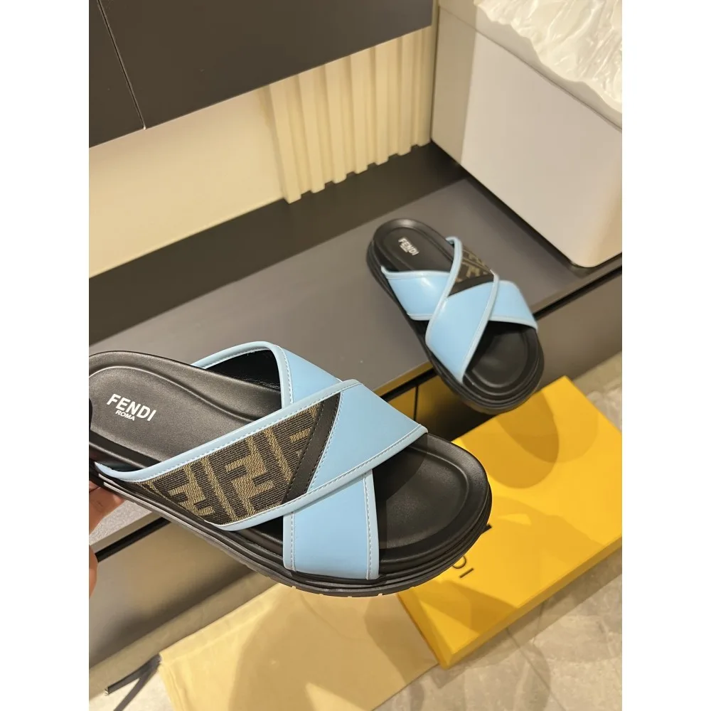 2025SS サンダル FENDI フェンデイ 夏でも快適な着心地 商品画像 8