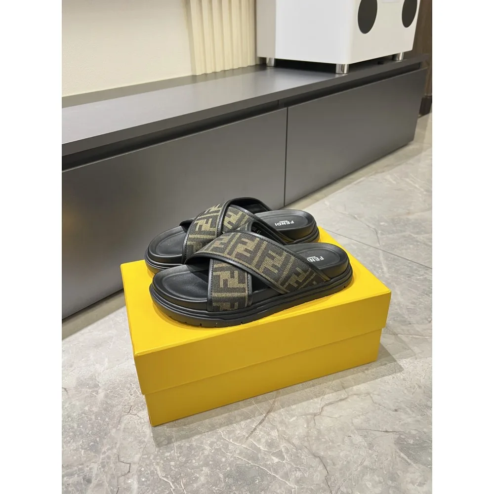 2025SS サンダル FENDI フェンデイ 夏おしゃれを先取り 商品画像 6