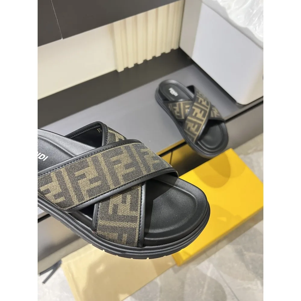 2025SS サンダル FENDI フェンデイ 夏おしゃれを先取り 商品画像 7
