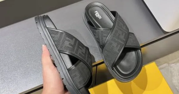 2025SS サンダル FENDI フェンデイ 夏おしゃれを先取り 商品画像 11