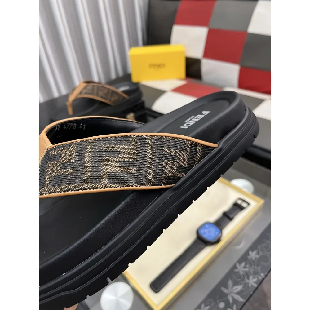 2025SS サンダル FENDI フェンデイ 春夏新作を一気見せ 商品画像 7