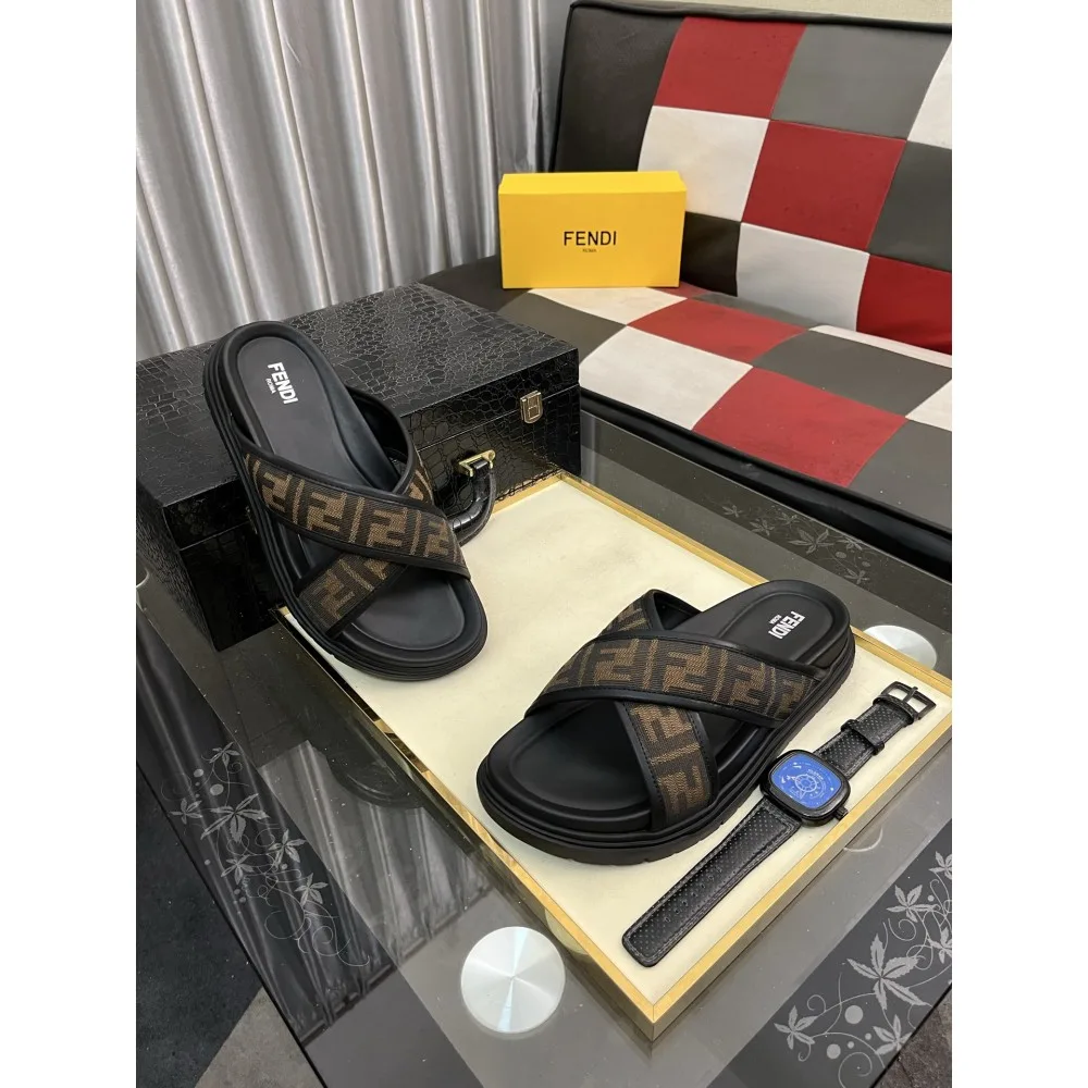 2025SS サンダル FENDI フェンデイ 春夏の最新トレンド 商品画像 4