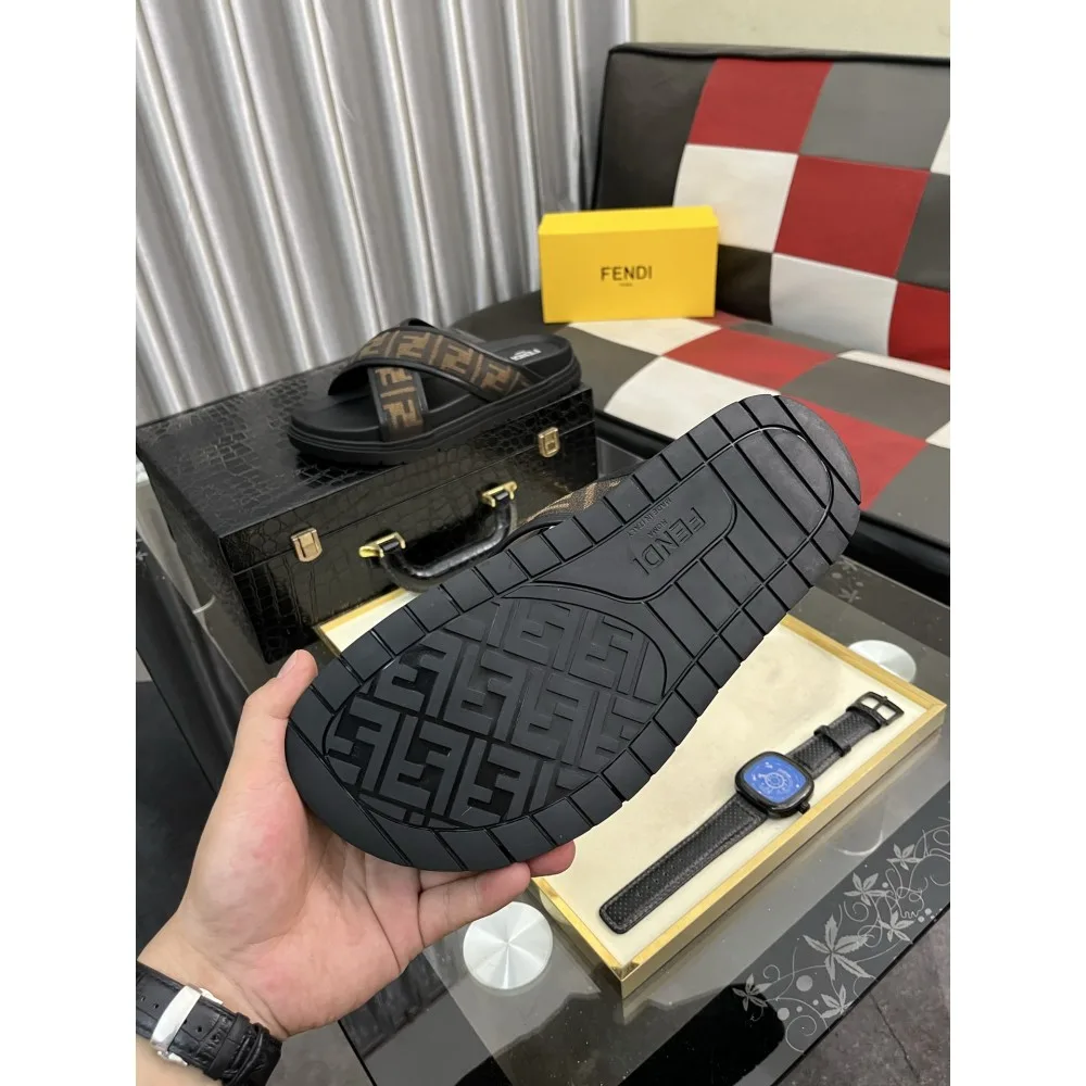 2025SS サンダル FENDI フェンデイ 春夏の最新トレンド 商品画像 9