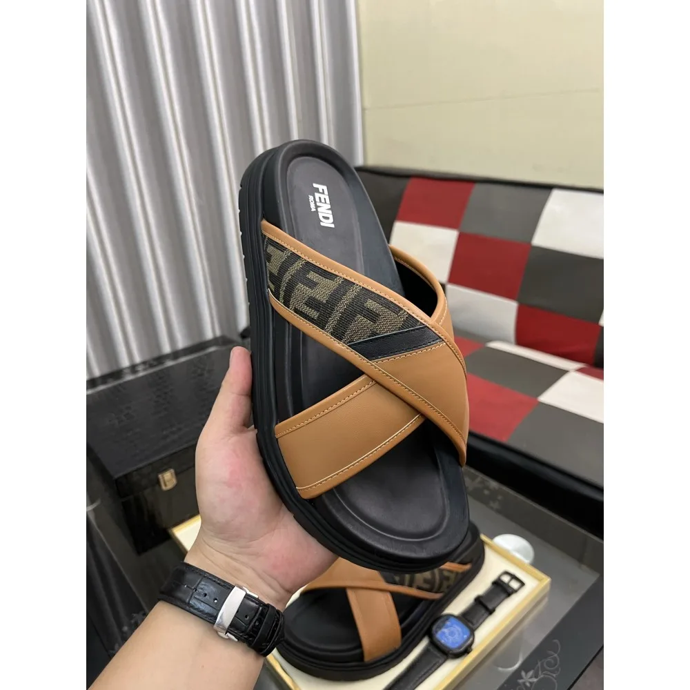 2025SS サンダル FENDI フェンデイ 今年流の人気コーデ 商品画像 5