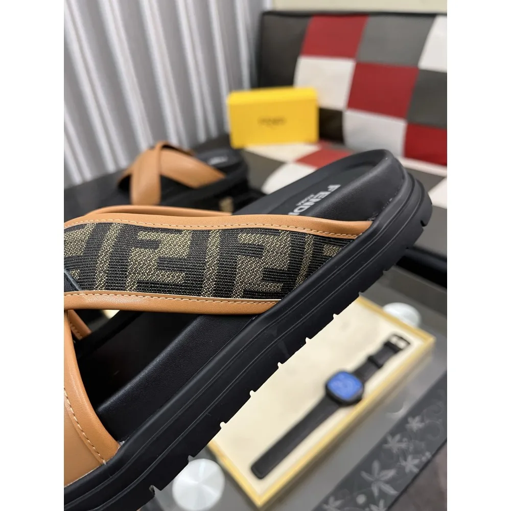 2025SS サンダル FENDI フェンデイ 今年流の人気コーデ 商品画像 7