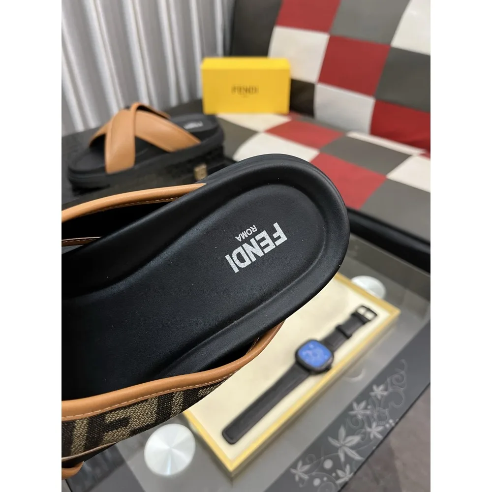 2025SS サンダル FENDI フェンデイ 今年流の人気コーデ 商品画像 8