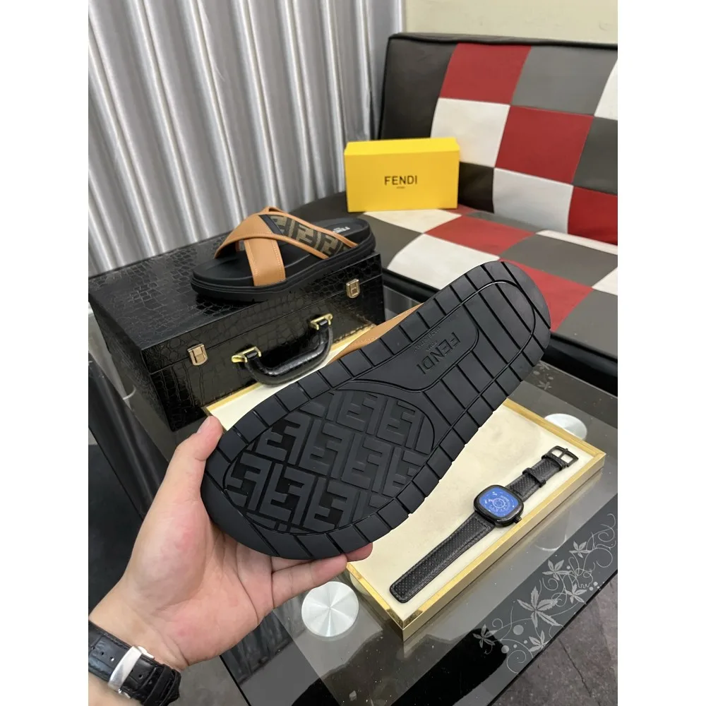 2025SS サンダル FENDI フェンデイ 今年流の人気コーデ 商品画像 9