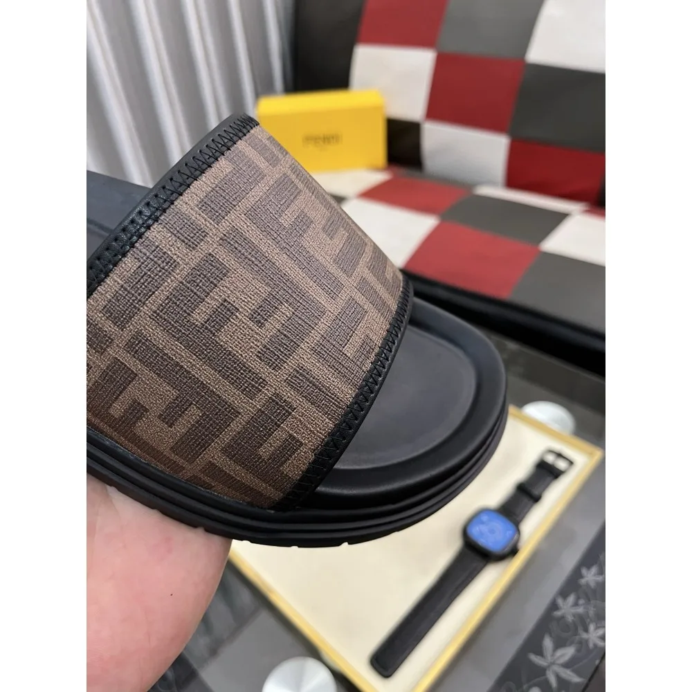 2025SS サンダル FENDI フェンデイ 毎シーズン活躍する 商品画像 6
