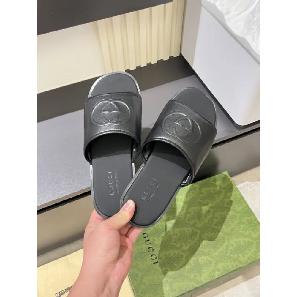 GUCCI グッチ 2025SS 現地価格お得な春夏新作 メンズ用 サンダル 商品画像 7