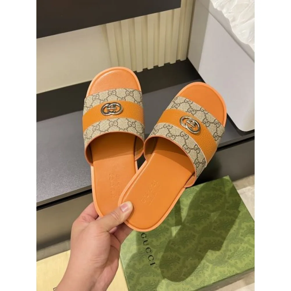 GUCCI グッチ 2025SS 希少!取り扱い店舗限定 メンズ用 サンダル 商品画像 7