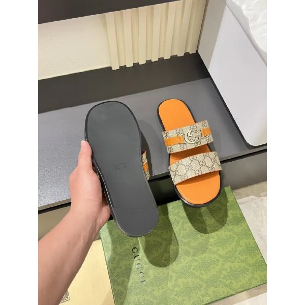 GUCCI グッチ 2025SS この時季だからお買い得 メンズ用 サンダル 商品画像 9