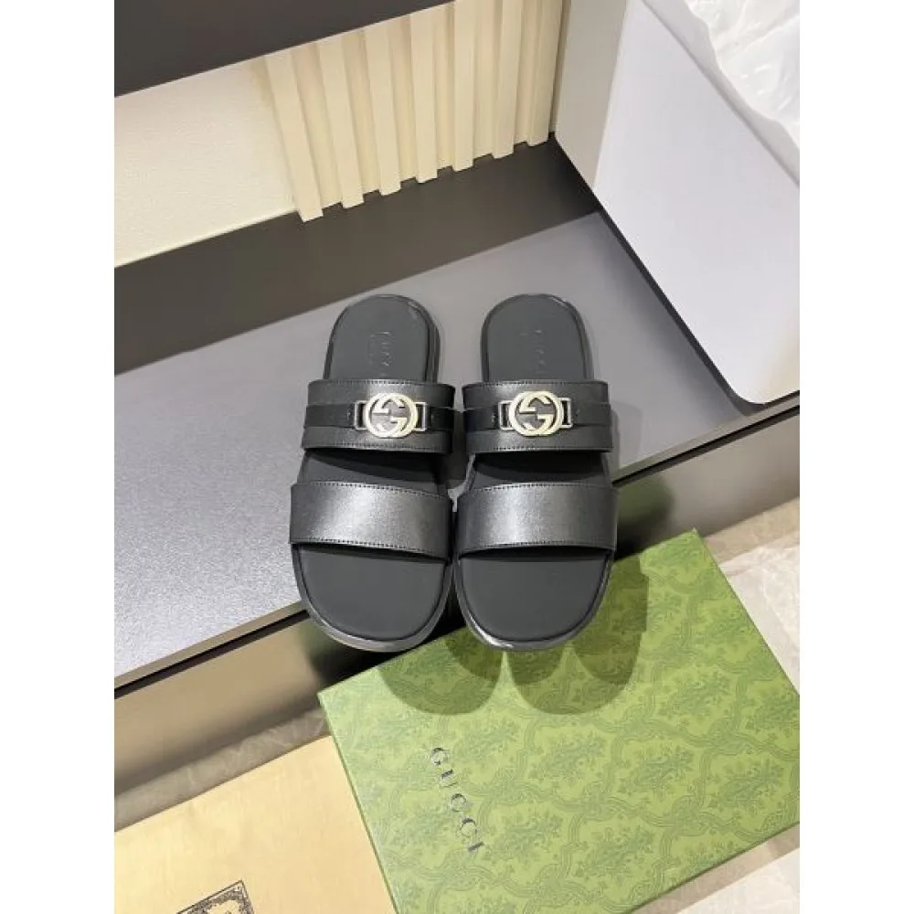 GUCCI グッチ 2025SS 新作セール価格でゲット メンズ用 サンダル 商品画像 4