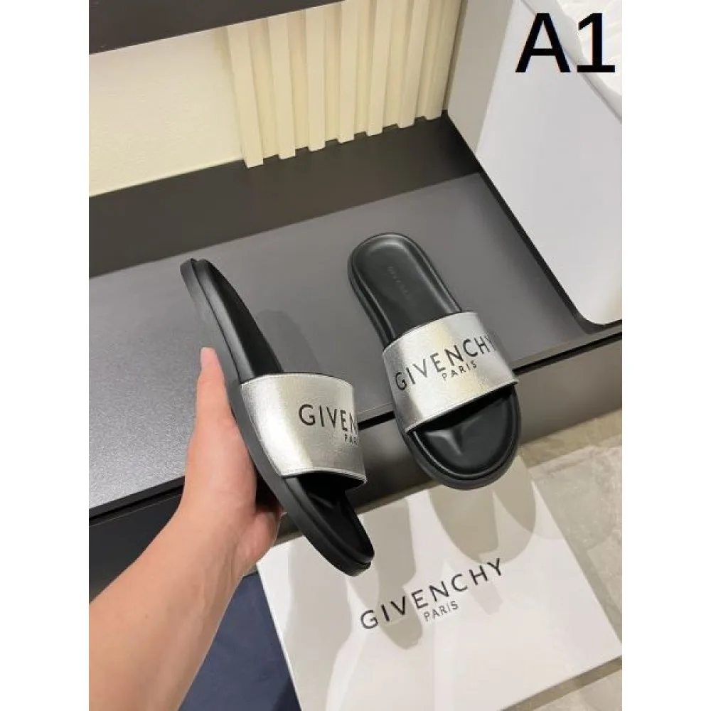 GIVENCHY ジバンシィ 2025SS 日本でも大人気のモデル メンズ用 サンダル 商品画像 1