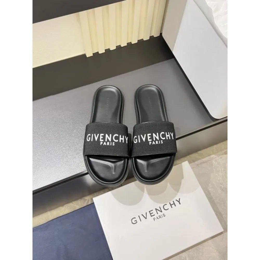 GIVENCHY ジバンシィ 2025SS 日本でも大人気のモデル メンズ用 サンダル 商品画像 4