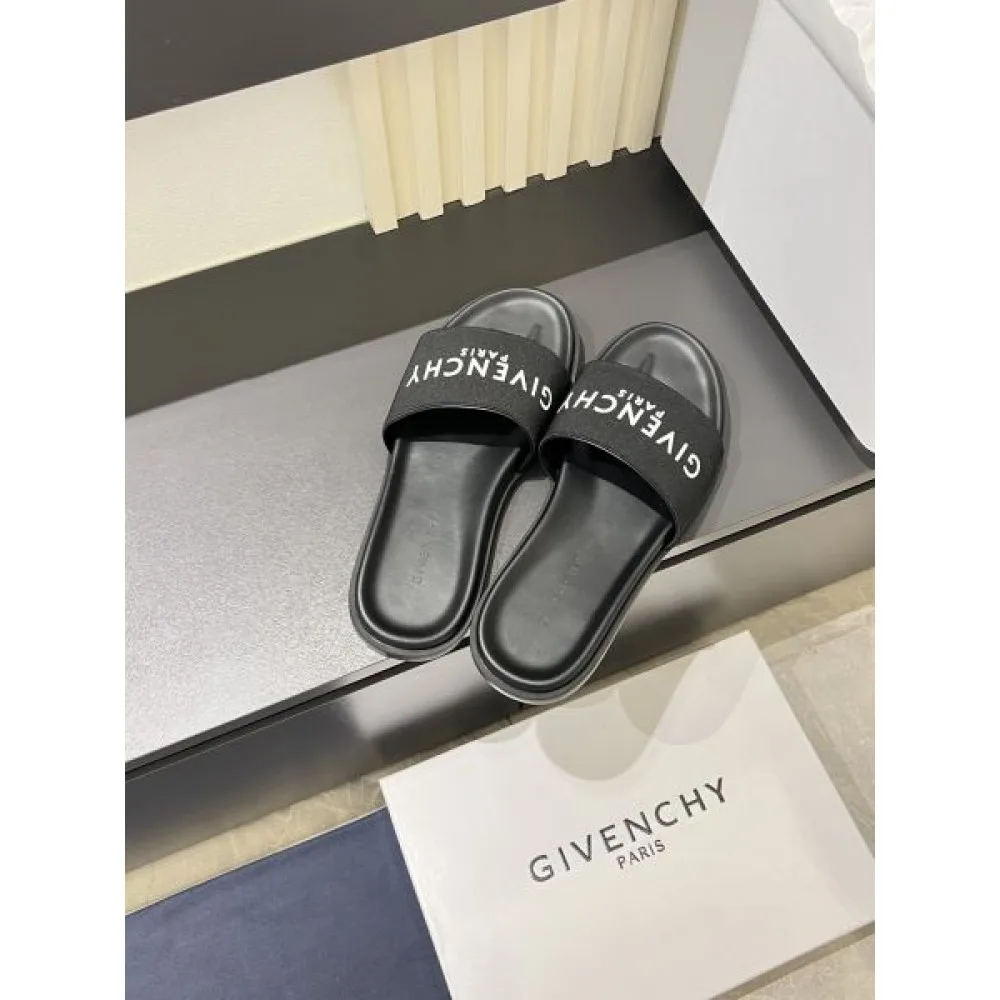 GIVENCHY ジバンシィ 2025SS 日本でも大人気のモデル メンズ用 サンダル 商品画像 6