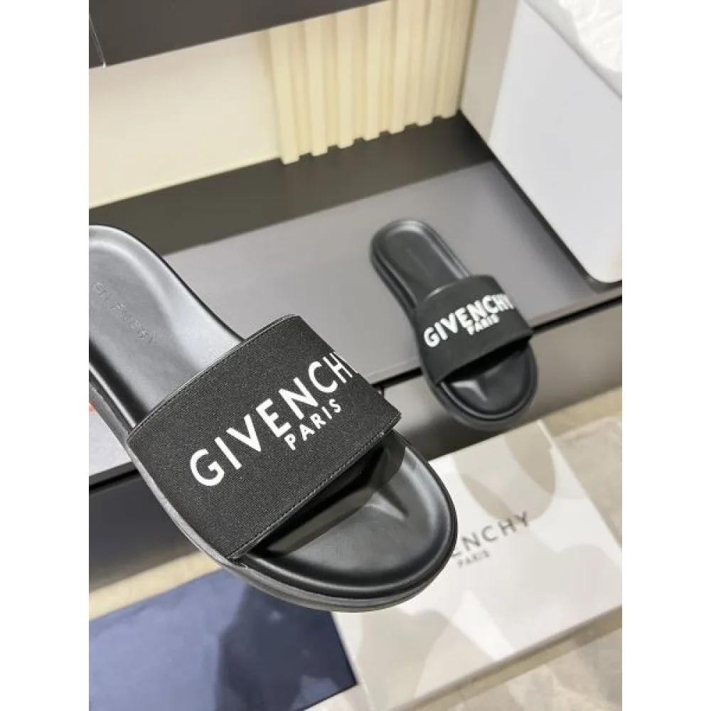 GIVENCHY ジバンシィ 2025SS 日本でも大人気のモデル メンズ用 サンダル 商品画像 8