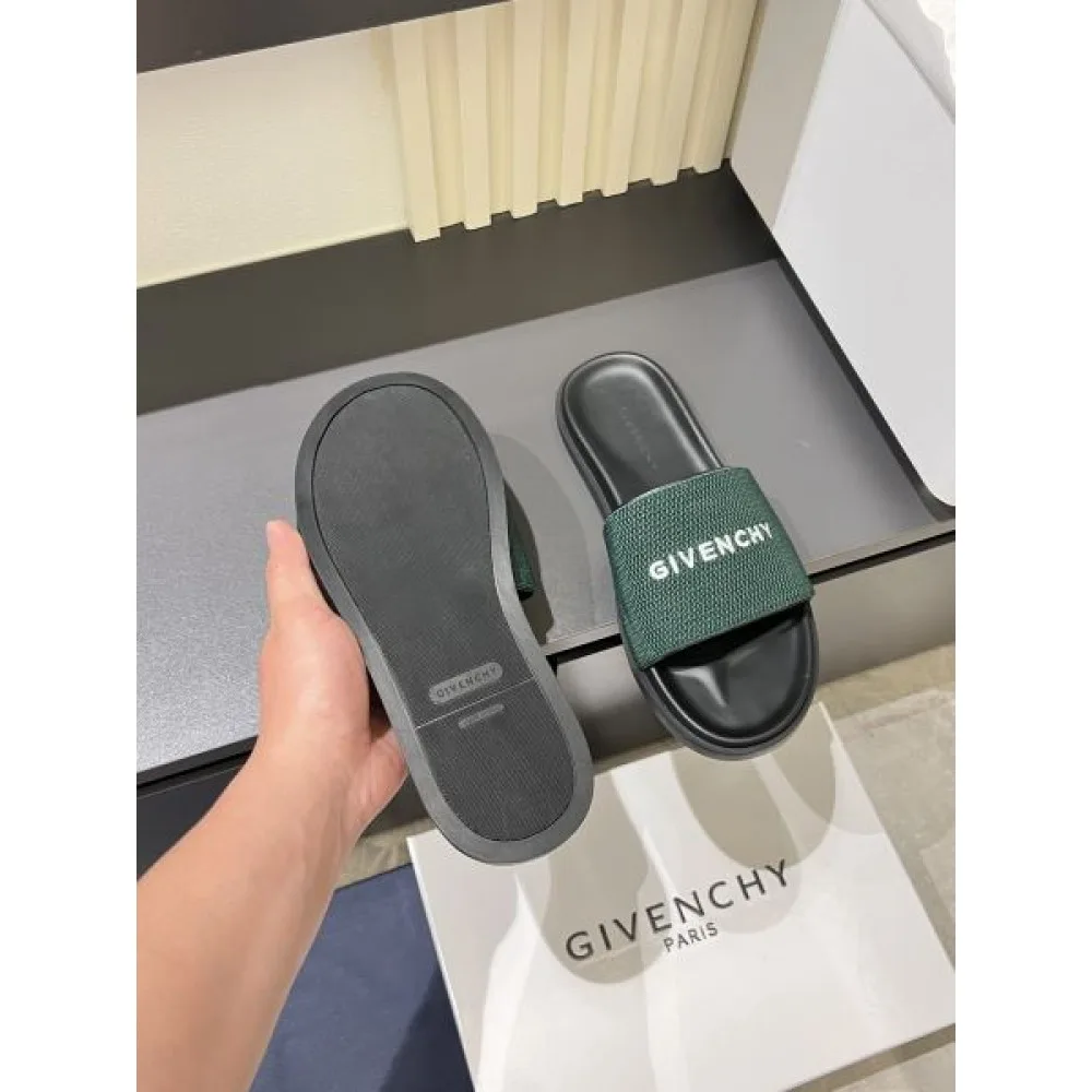 GIVENCHY ジバンシィ 2025SS スタイリッシュな雰囲気 メンズ用 サンダル 商品画像 9