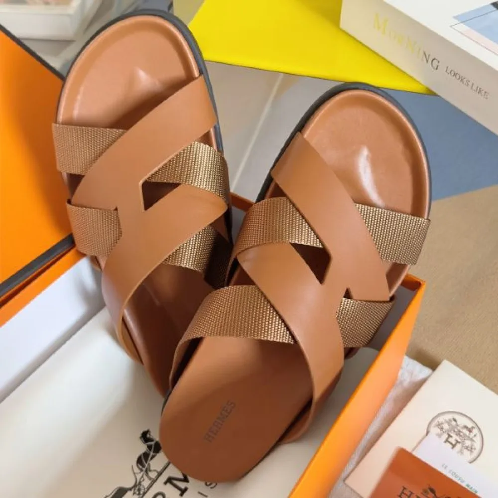 HERMES エルメス 2025SS すっきりしたシルエット メンズ用 サンダル 商品画像 8