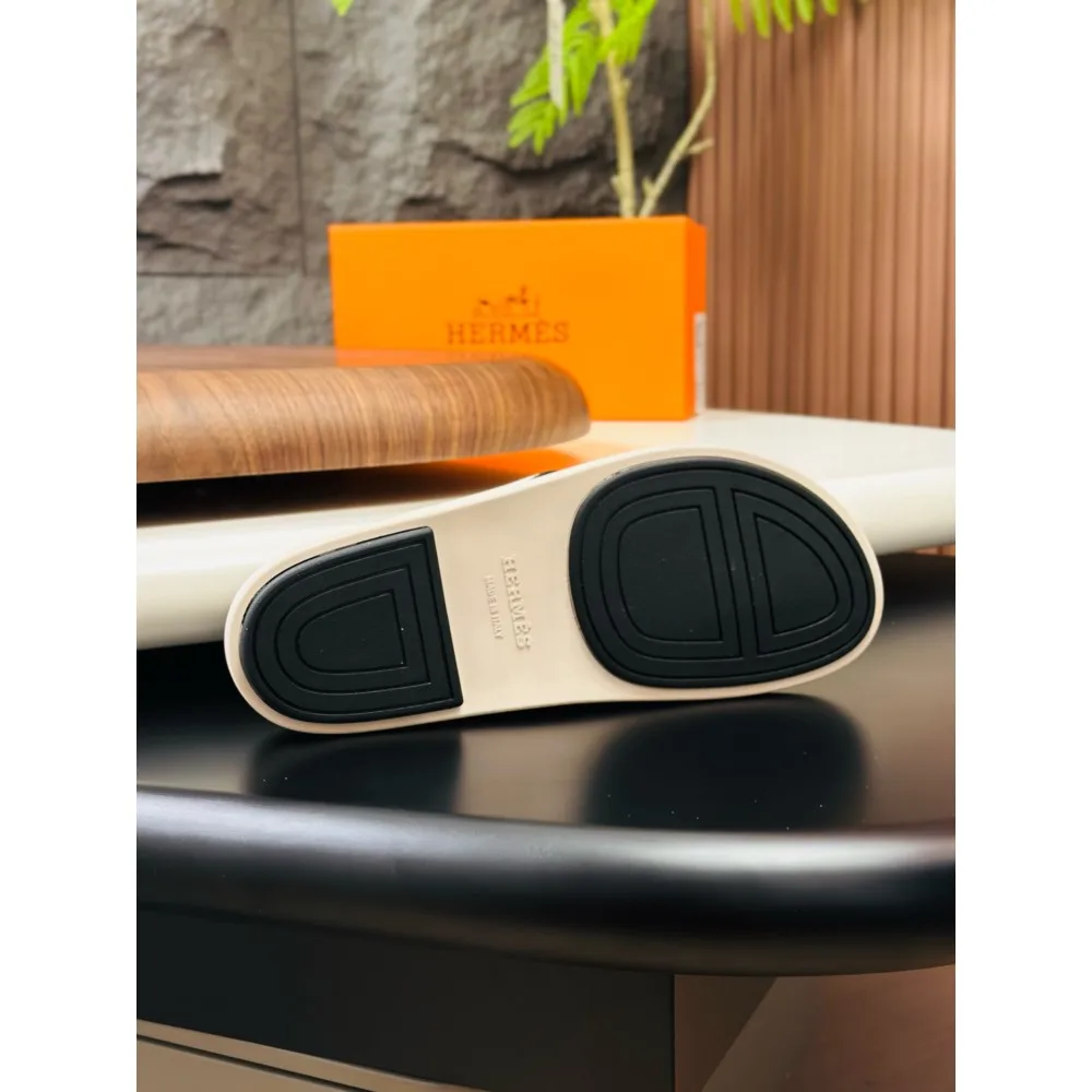 2025SS サンダル HERMES エルメス 新春セールアイテム 商品画像 9