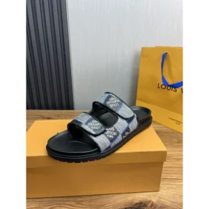 LOUIS VUITTON ルイヴィトン 2025SS トレンドカラー メンズ用 サンダル 商品画像 1