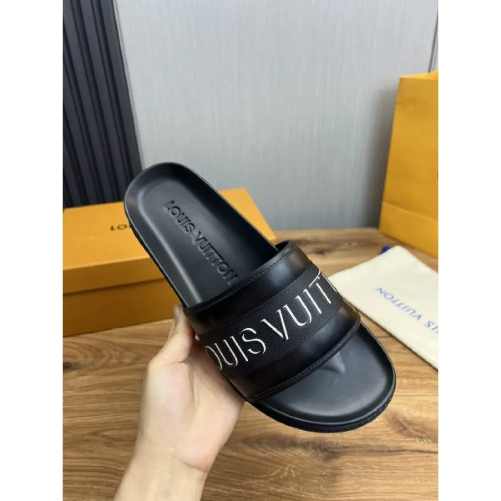 LOUIS VUITTON ルイヴィトン 2025SS 人気は衰えず! メンズ用 サンダル 商品画像 7