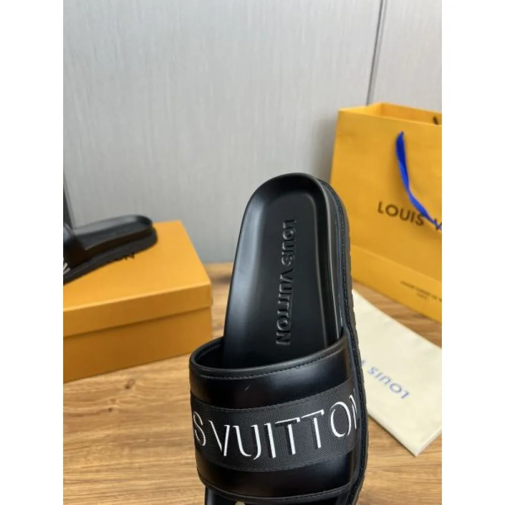 LOUIS VUITTON ルイヴィトン 2025SS 人気は衰えず! メンズ用 サンダル 商品画像 8