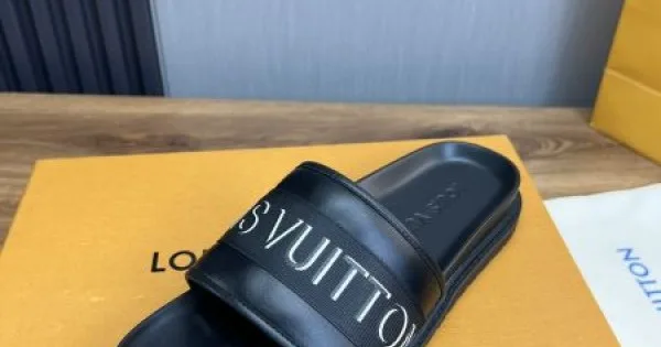 LOUIS VUITTON ルイヴィトン 2025SS 人気は衰えず! メンズ用 サンダル 商品画像 11