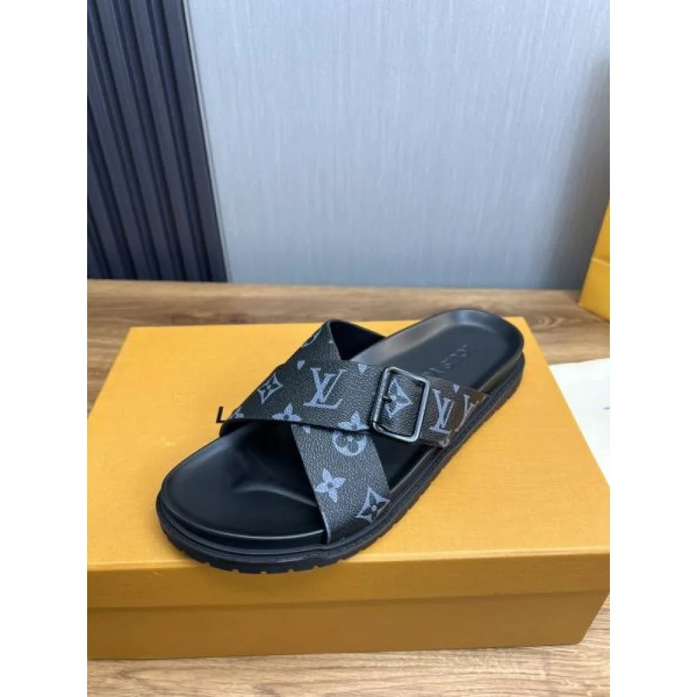 LOUIS VUITTON ルイヴィトン 2025SS 定番のスタイル メンズ用 サンダル 商品画像 1