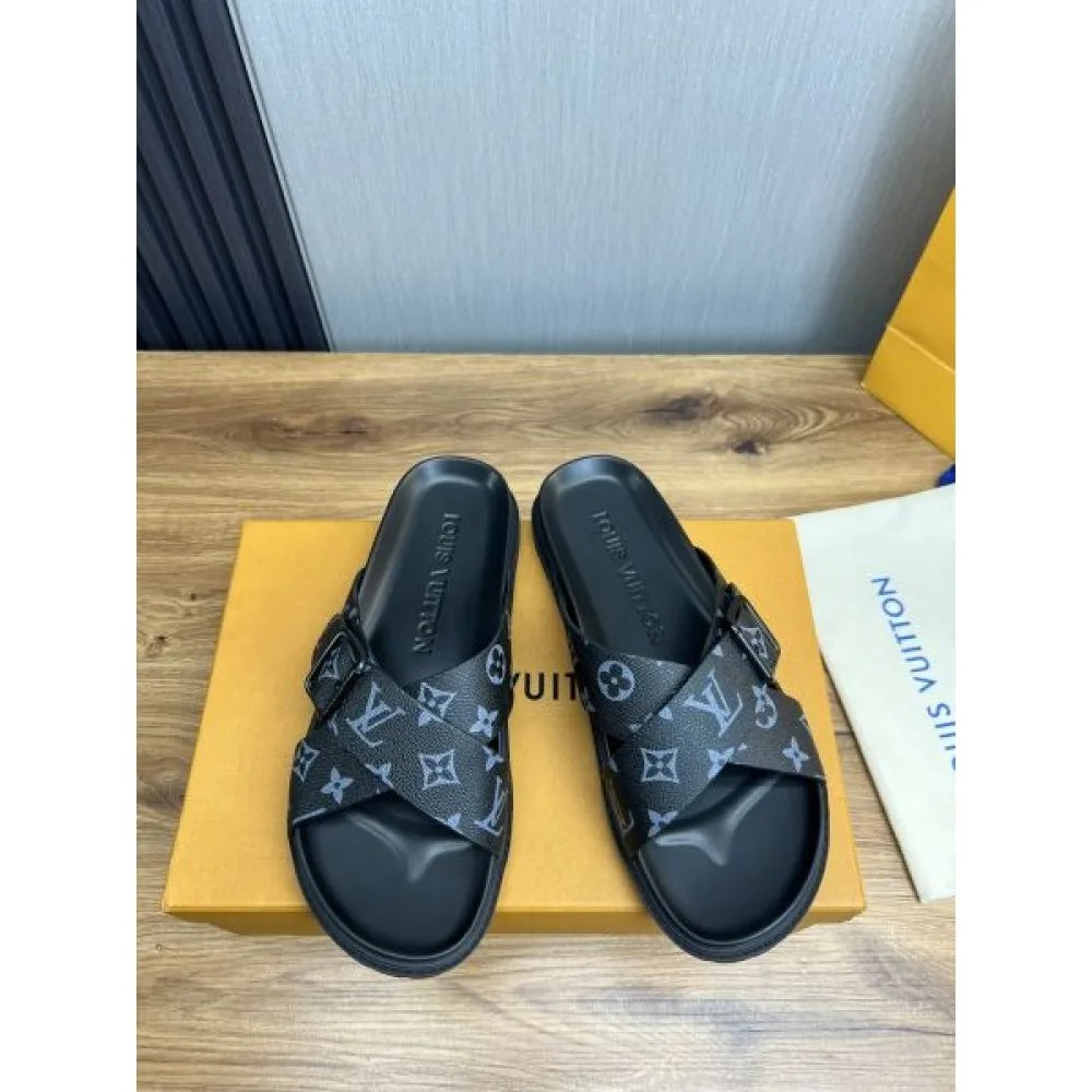 LOUIS VUITTON ルイヴィトン 2025SS 定番のスタイル メンズ用 サンダル 商品画像 2