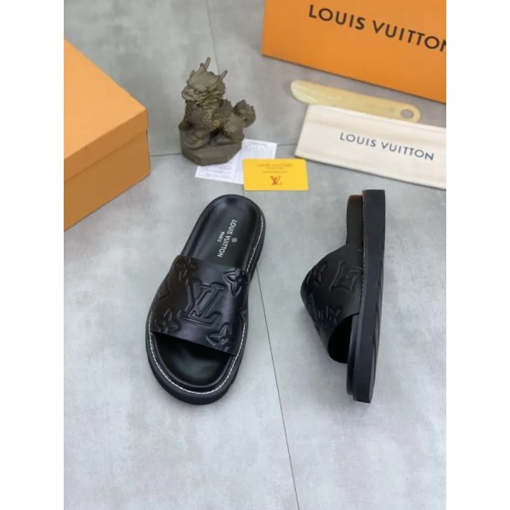 LOUIS VUITTON ルイヴィトン 2025SS 特に注目したい メンズ用 サンダル 商品画像 3