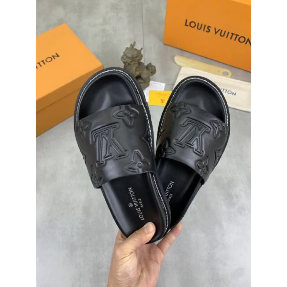 LOUIS VUITTON ルイヴィトン 2025SS 特に注目したい メンズ用 サンダル 商品画像 10