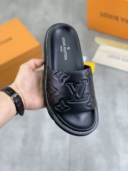 LOUIS VUITTON ルイヴィトン 2025SS 特に注目したい メンズ用 サンダル 商品画像 11
