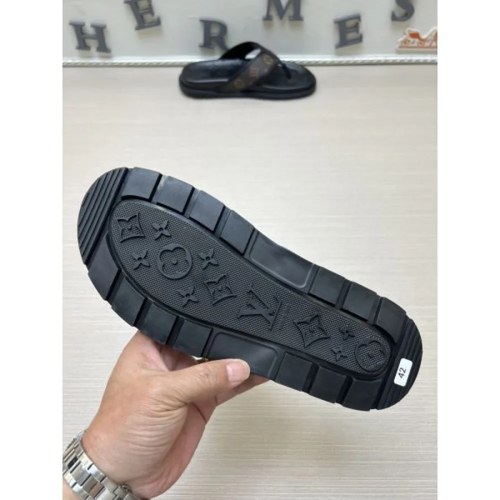 LOUIS VUITTON ルイヴィトン 2025SS 品質保証最新作 メンズ用 サンダル 商品画像 9