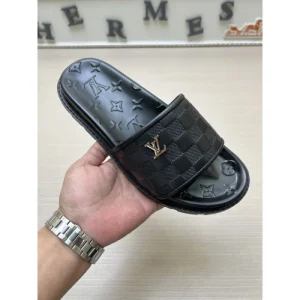 LOUIS VUITTON ルイヴィトン 2025SS 日本限定モデル メンズ用 サンダル 商品画像 1