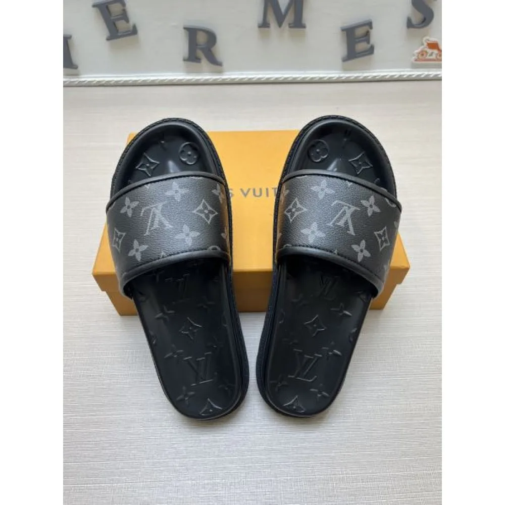 LOUIS VUITTON ルイヴィトン 2025SS 春夏の新作登場 メンズ用 サンダル 商品画像 2