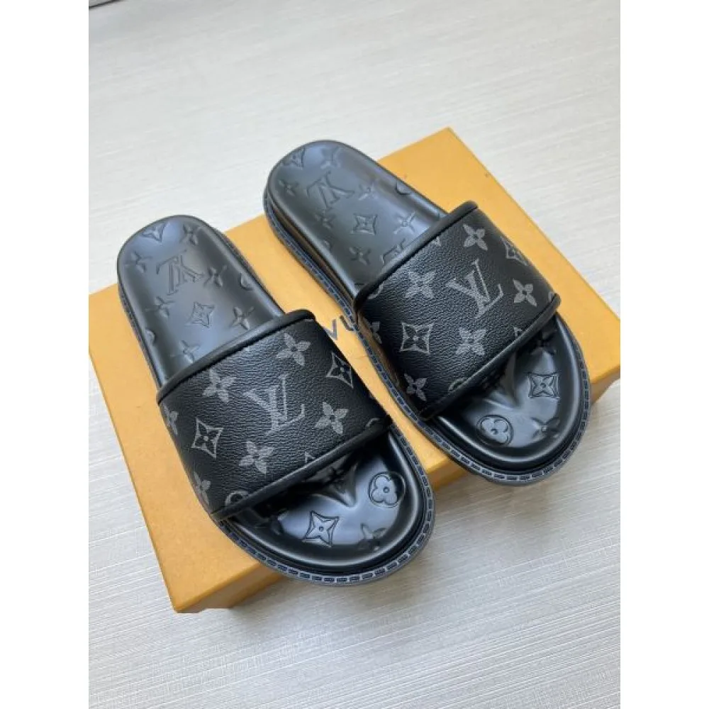 LOUIS VUITTON ルイヴィトン 2025SS 春夏の新作登場 メンズ用 サンダル 商品画像 3