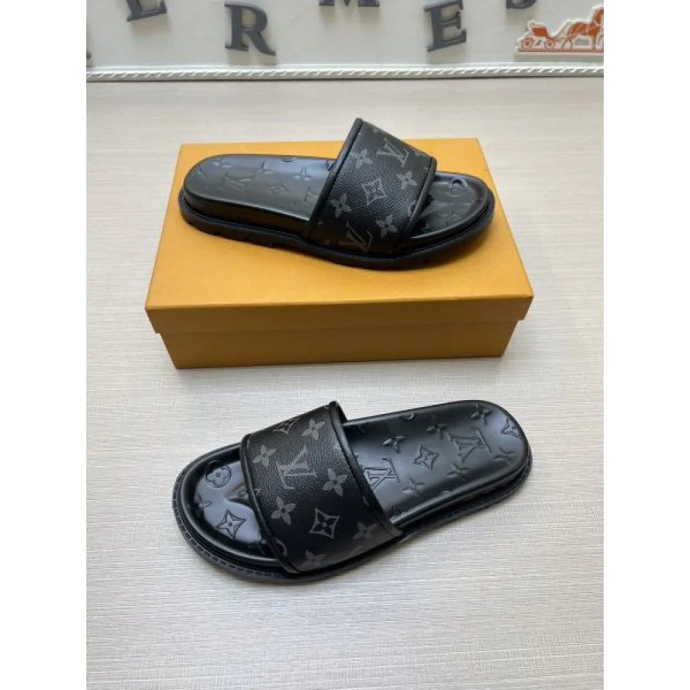 LOUIS VUITTON ルイヴィトン 2025SS 春夏の新作登場 メンズ用 サンダル 商品画像 4