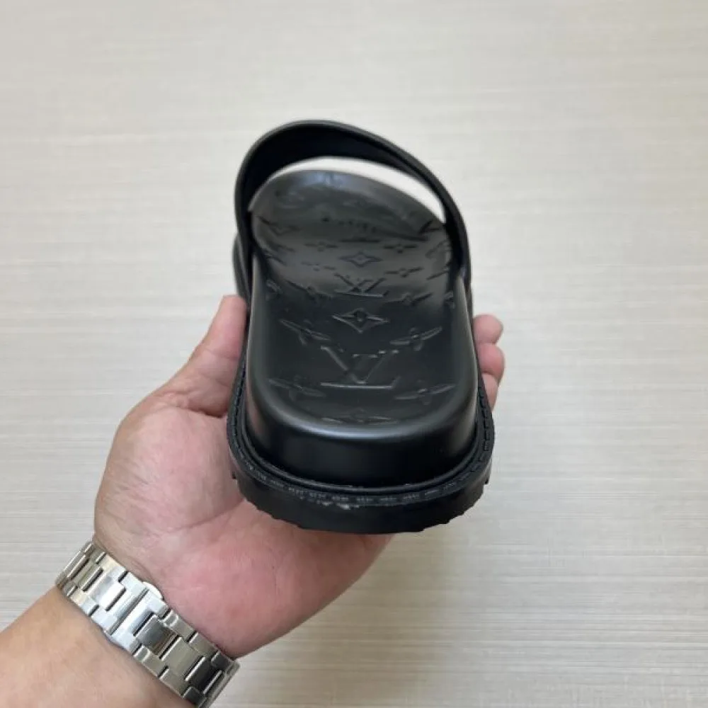 LOUIS VUITTON ルイヴィトン 2025SS 春夏の新作登場 メンズ用 サンダル 商品画像 7