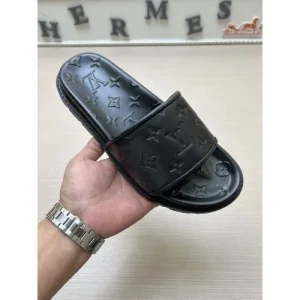 LOUIS VUITTON ルイヴィトン 2025SS 目玉商品セール メンズ用 サンダル 商品画像 1