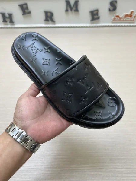 LOUIS VUITTON ルイヴィトン 2025SS 目玉商品セール メンズ用 サンダル 商品画像 10