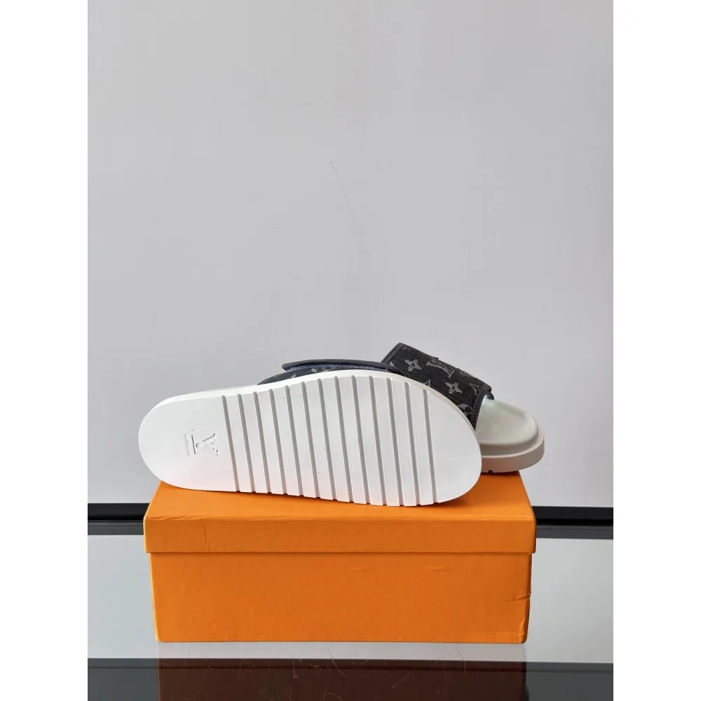 2025SS サンダル LOUIS VUITTON ルイヴィトン 夏に向けて気になる 商品画像 9
