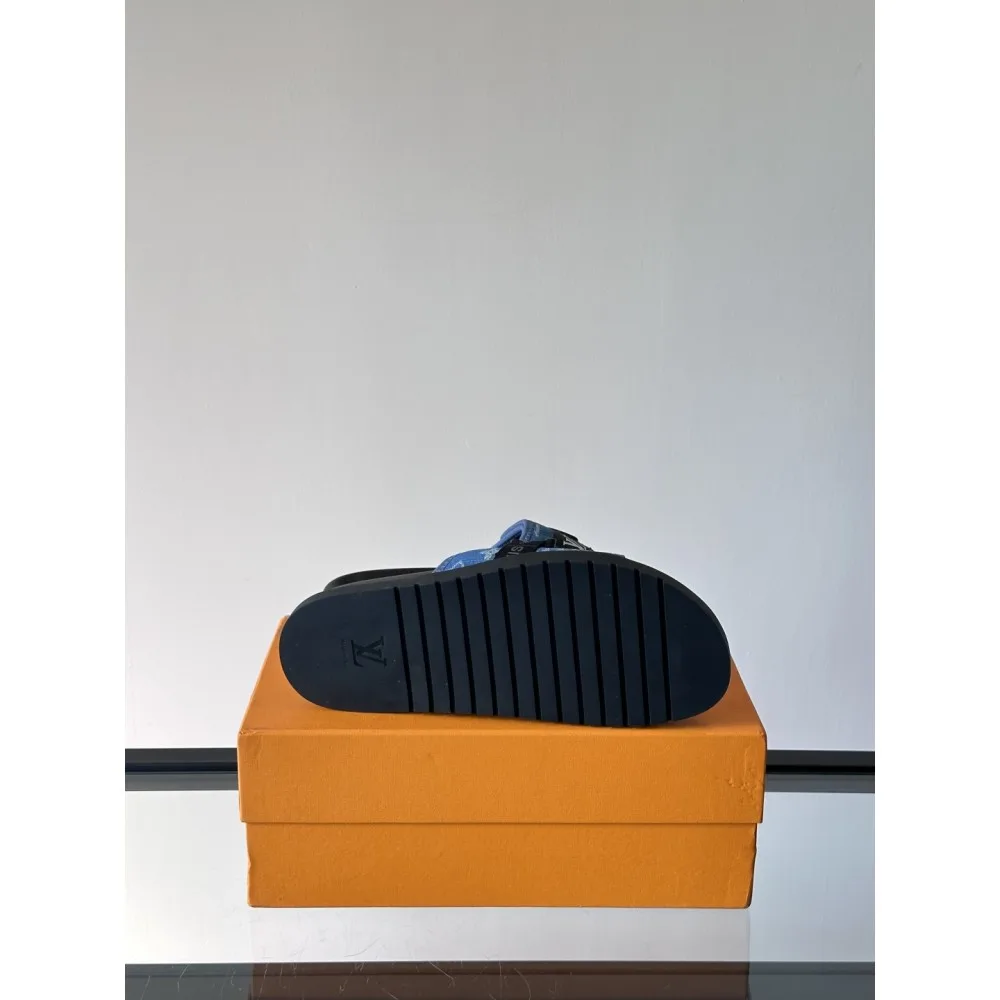 2025SS サンダル LOUIS VUITTON ルイヴィトン 夏の必須アイテムを 商品画像 9