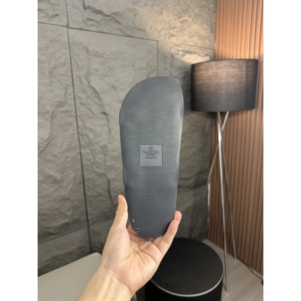 2025SS サンダル VALENTINO ヴァレンティノ 夏季大人気アイテム 商品画像 9