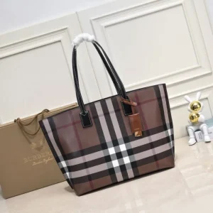 2025SS トートバッグ BURBERRY バーバリー 現地価格お得な春夏新作 商品画像 1