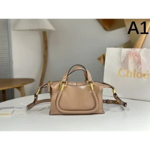 2025SS トートバッグ CHLOE クロエ 遊び心が溢れるアイテム 商品画像 1