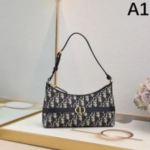 2025SS ショルダーバッグ DIOR ディオール 今年のトレンドを先取り 商品画像 1